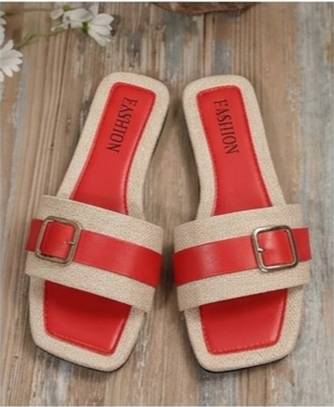 Sandalias Planas "Mónaco" – Elegancia Versátil con Hebilla de Lujo